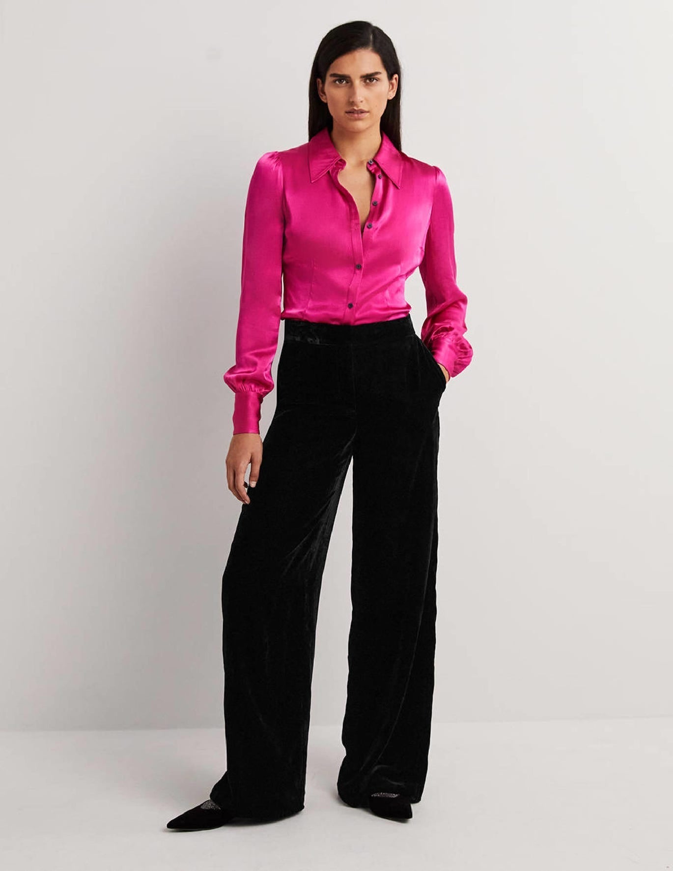 black-velvet-wide-leg-pants